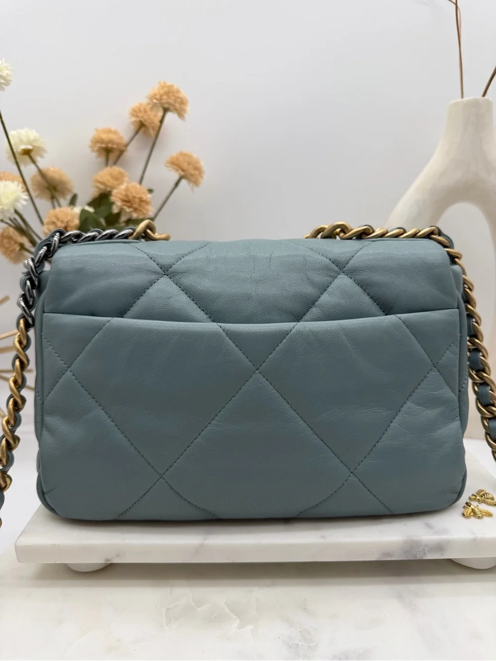 #035530KJ Small Chanel 19